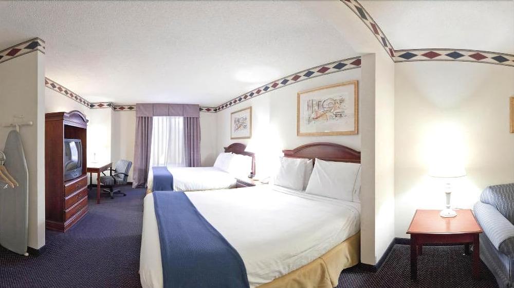 Holiday Inn Express Hotel & Suites Mebane By Ihg מראה חיצוני תמונה