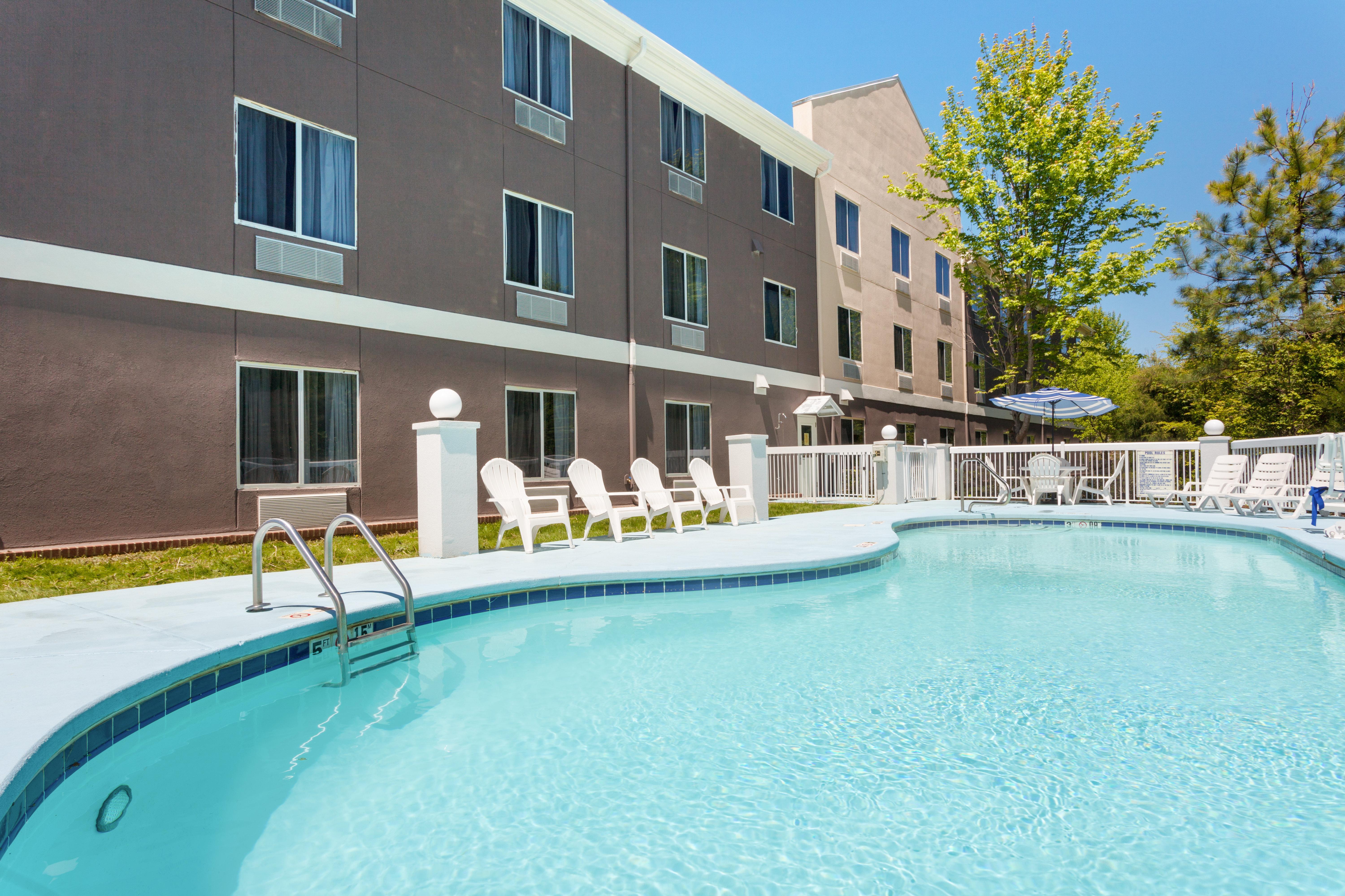 Holiday Inn Express Hotel & Suites Mebane By Ihg מראה חיצוני תמונה